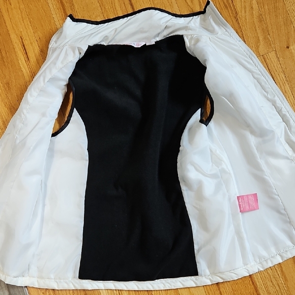White Quilted Vest with Black Trim - Picture 3 of 5